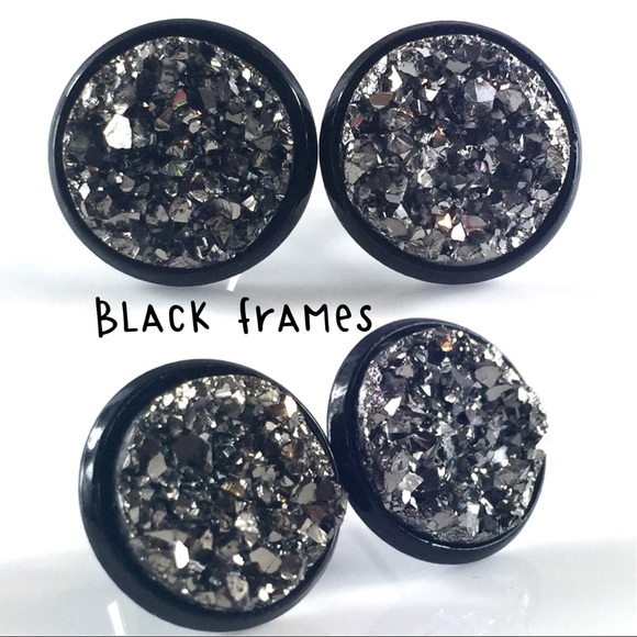 3 for 15🎀 chunky Grey Drusy style earrings - Picture 12 of 15